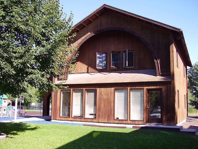 Woodland Montessori School