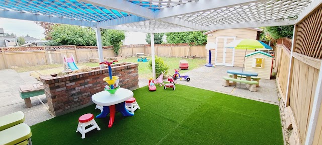 Creative Tots Montessori & Daycare