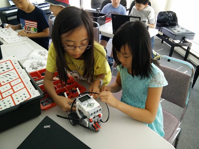 Kidzwhiz Technology Learning Centre (Markham)