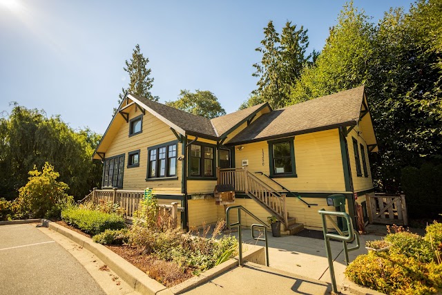 Roots & Wings Montessori Preschool - Heritage House