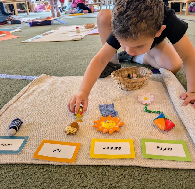 Sauganash Montessori School