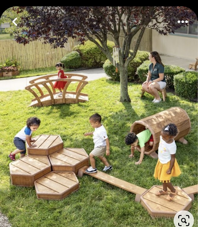 Stepping Stones Montessori - McVicar